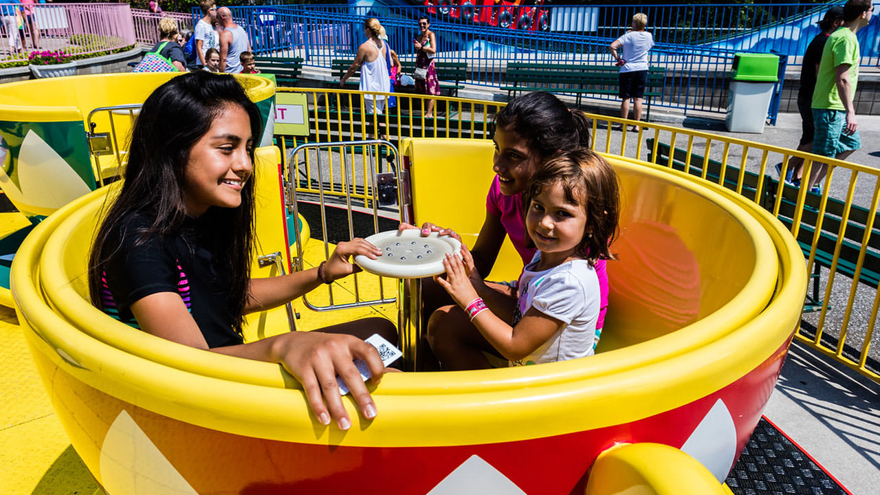 Wendy's Tea Party kiddie ride at Waldameer Amusement Park