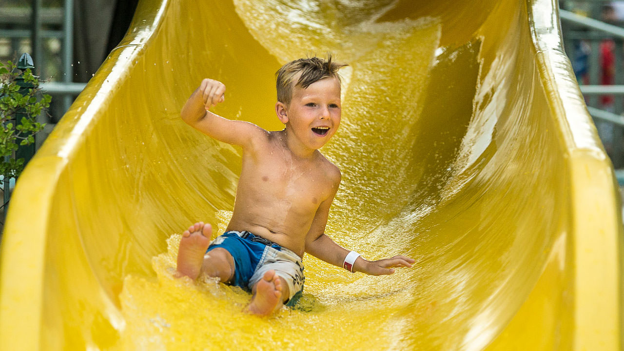 Guest riding Lake Erie Dip